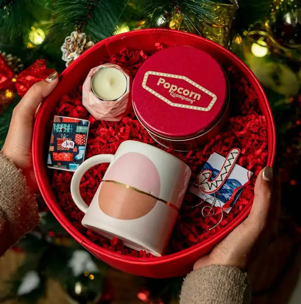 Embrace the Holiday Spirit: The Ultimate Christmas Hamper