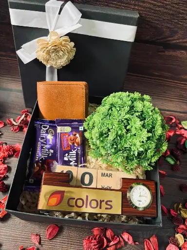 Chic Desk Delight Hamper