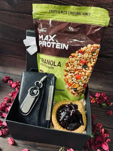 Festive Elegance Gift Hamper